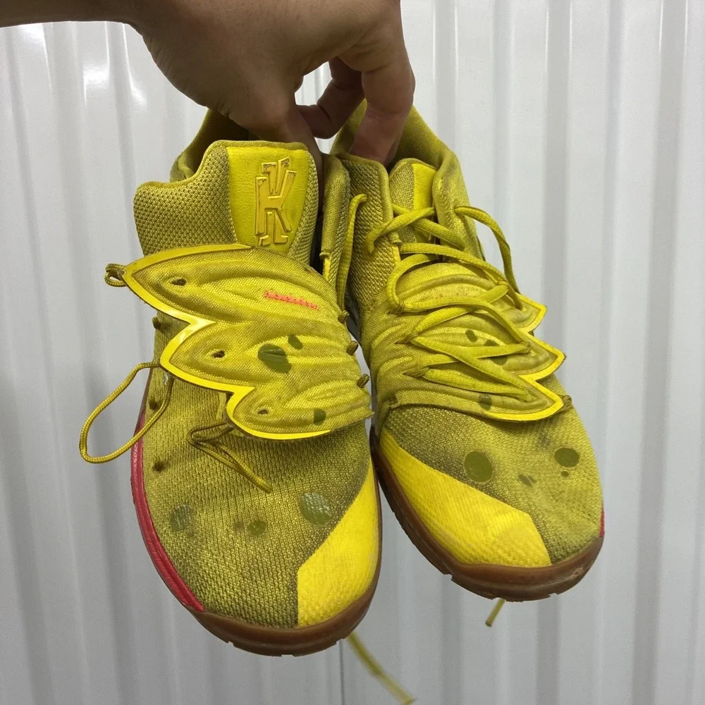Nike SpongeBob SquarePants x Kyrie 5 SpongeBob RARE - Size 5.5 Y